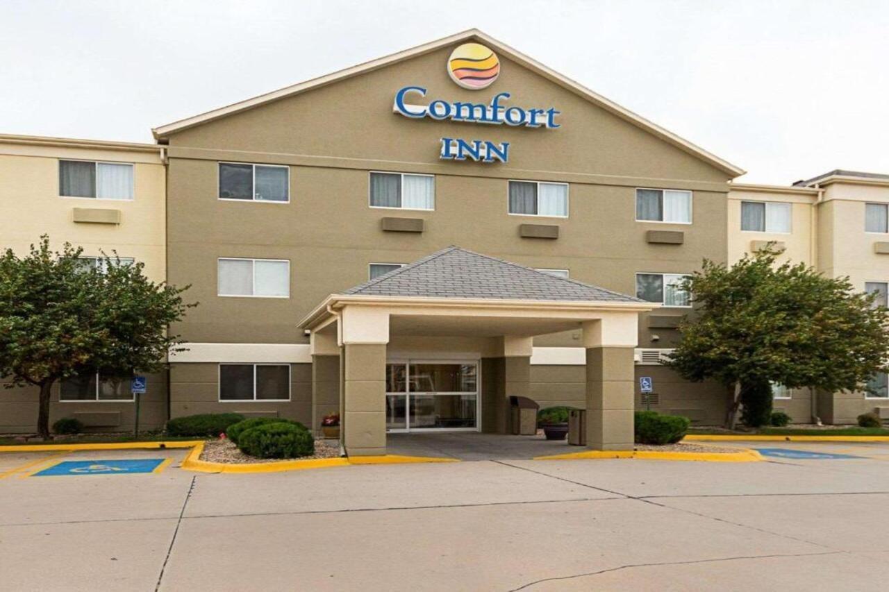 Comfort Inn East Wichita Buitenkant foto