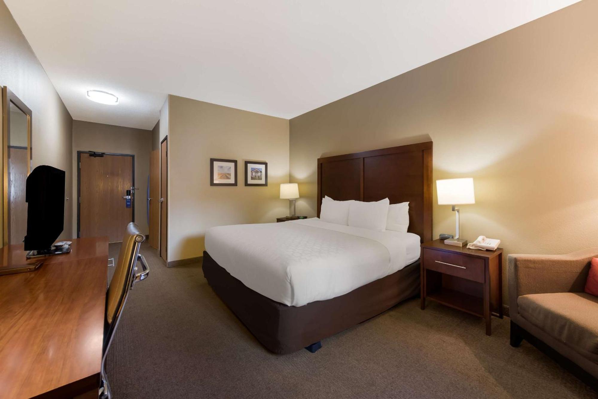 Comfort Inn East Wichita Buitenkant foto