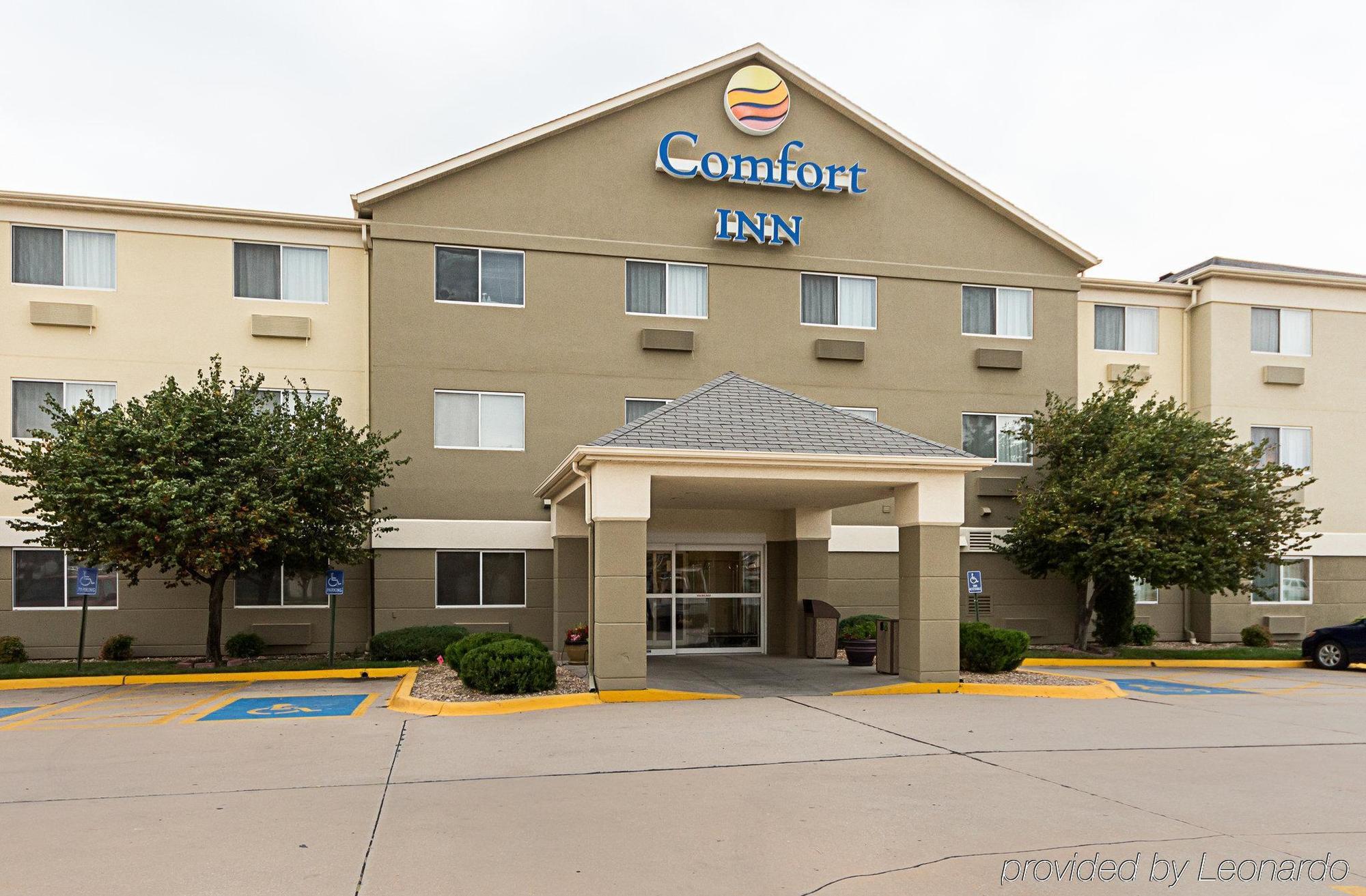 Comfort Inn East Wichita Buitenkant foto