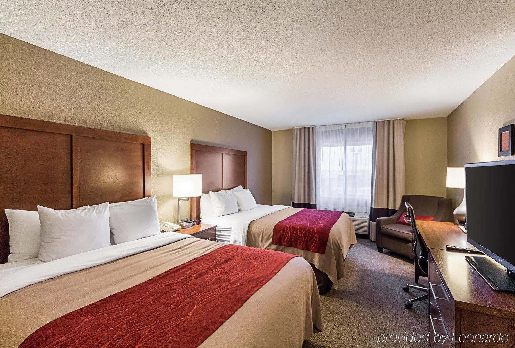 Comfort Inn East Wichita Buitenkant foto