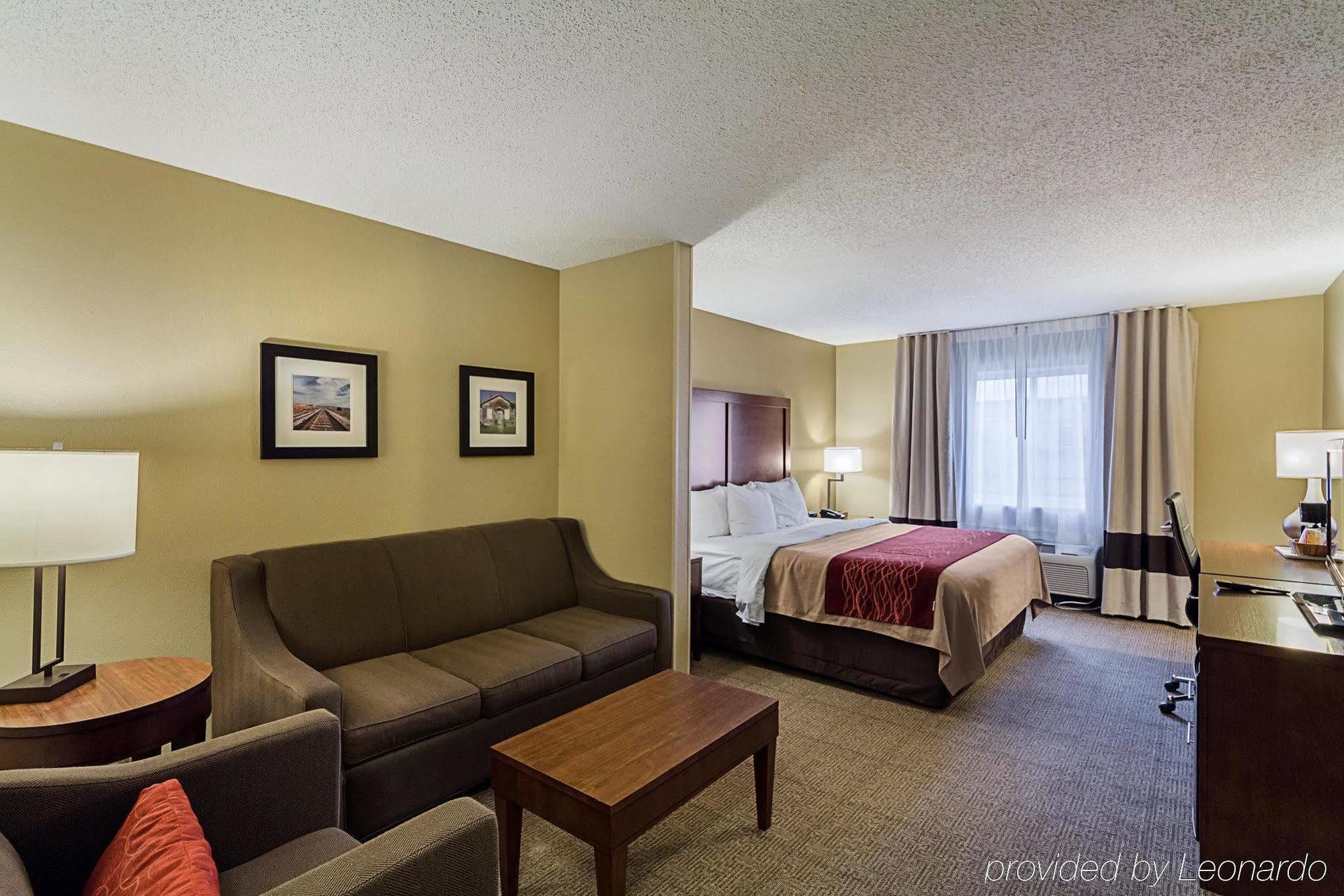 Comfort Inn East Wichita Buitenkant foto