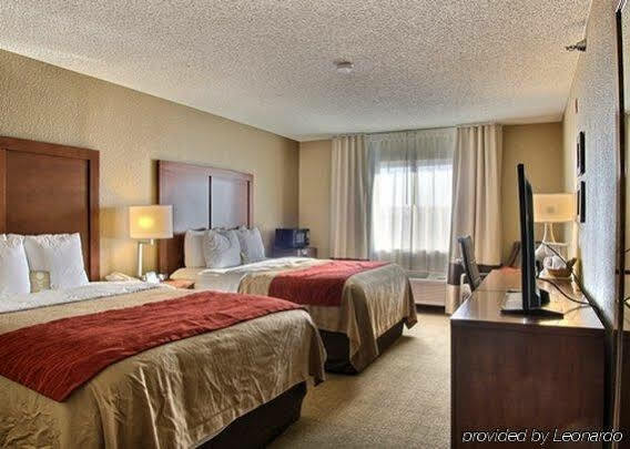 Comfort Inn East Wichita Buitenkant foto